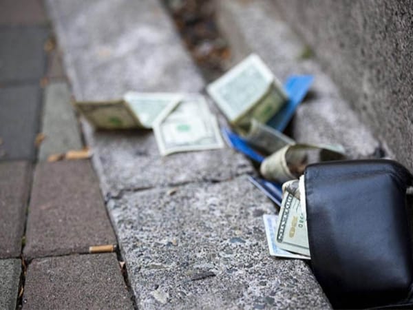 Nằm mơ nhặt được tiền chọn con gì, số mấy gặp may