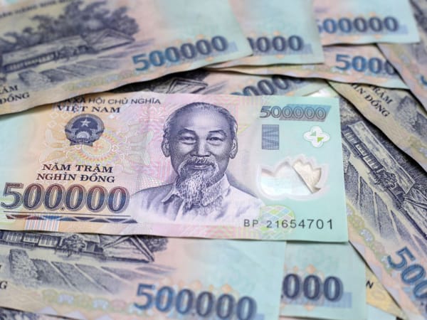 Mơ thấy nhặt được tiền 500 nghìn điềm gì