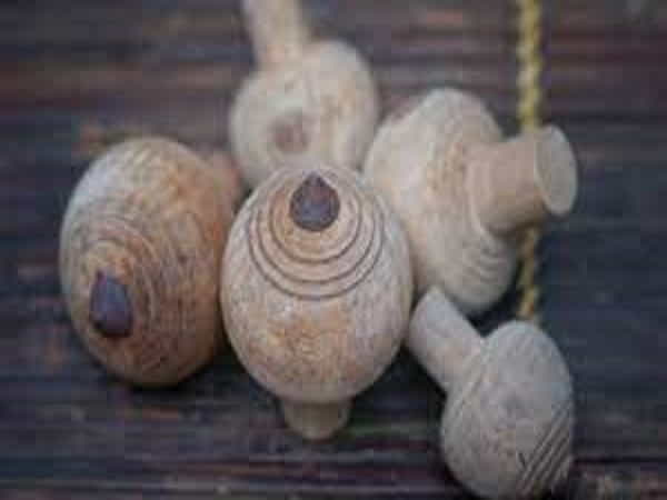 Chiêm bao thấy cái cù chung chung