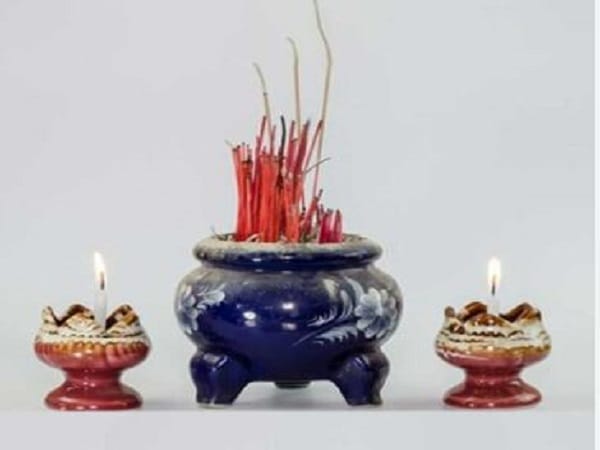 Mơ thấy hương đèn đánh con gì?