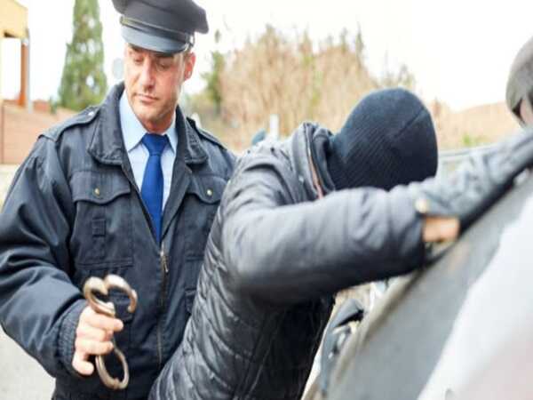 Giấc mơ thấy bị công an bắt là điềm tốt hay xấu?